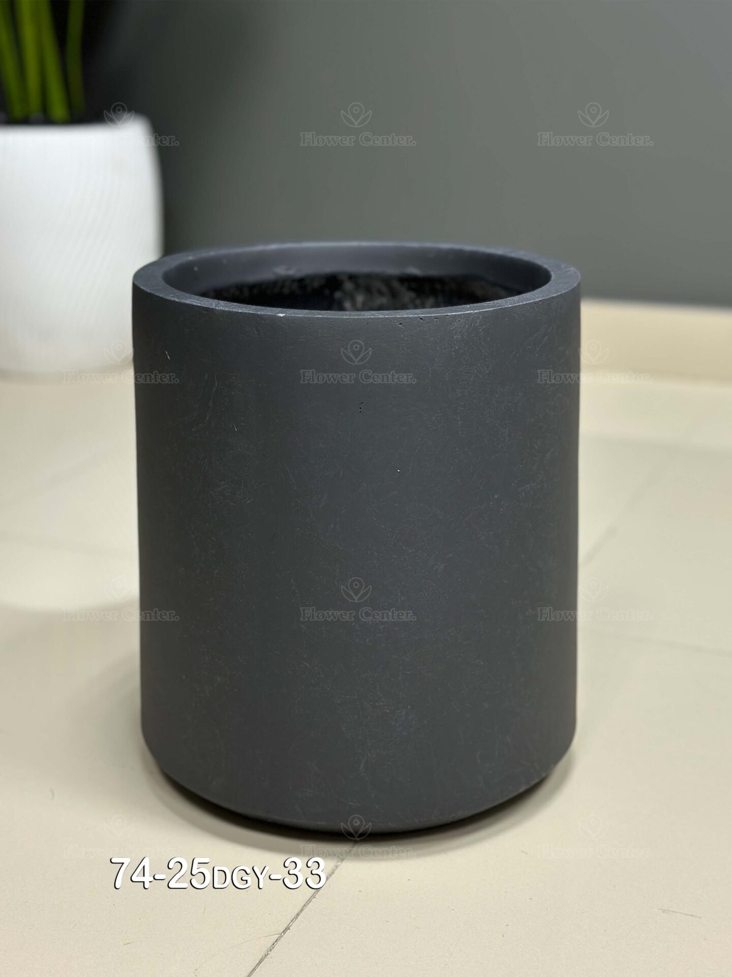 Fiberglass Dark Grey Pot 33cm