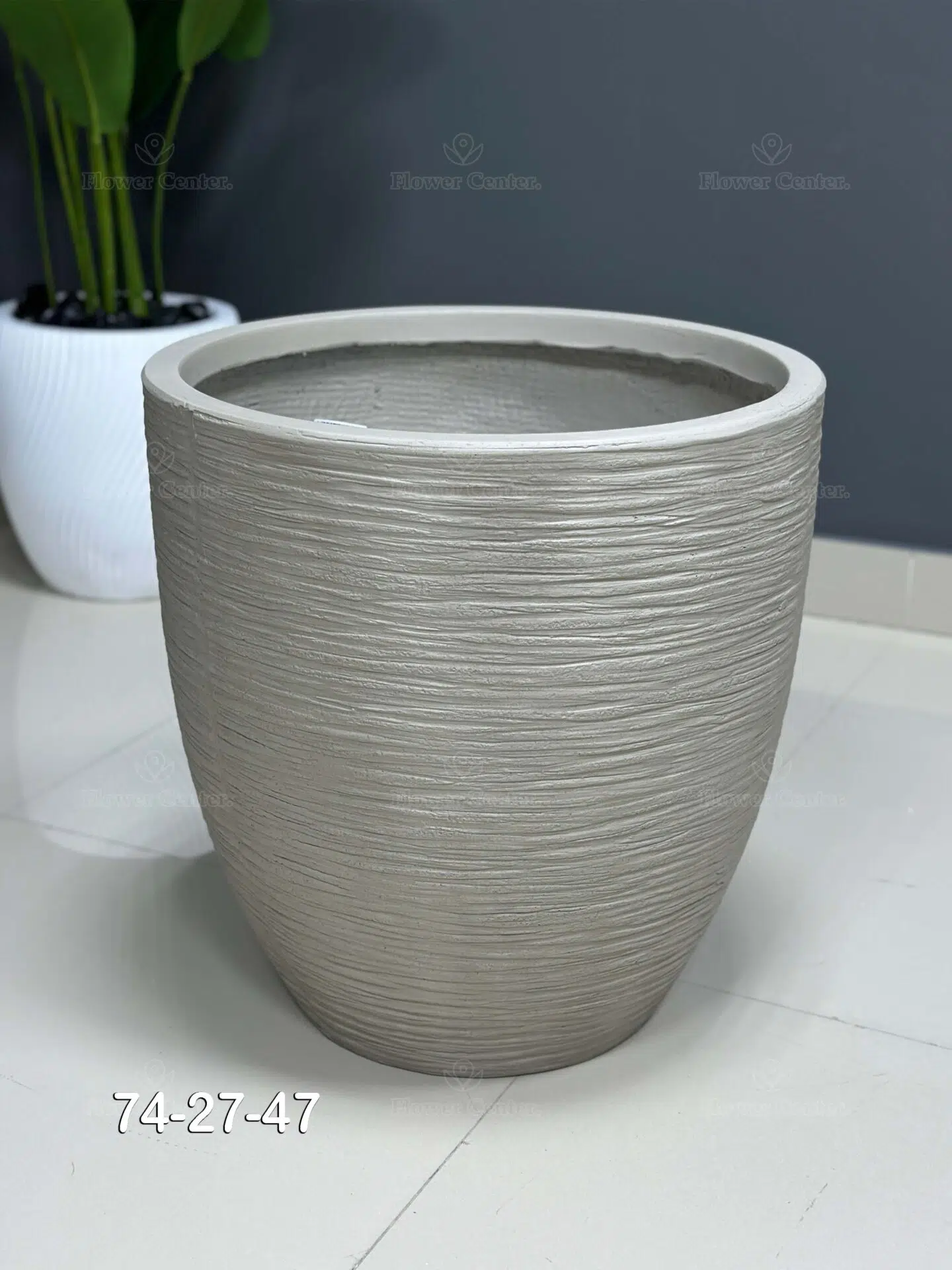 Fiberglass Pot 47cm