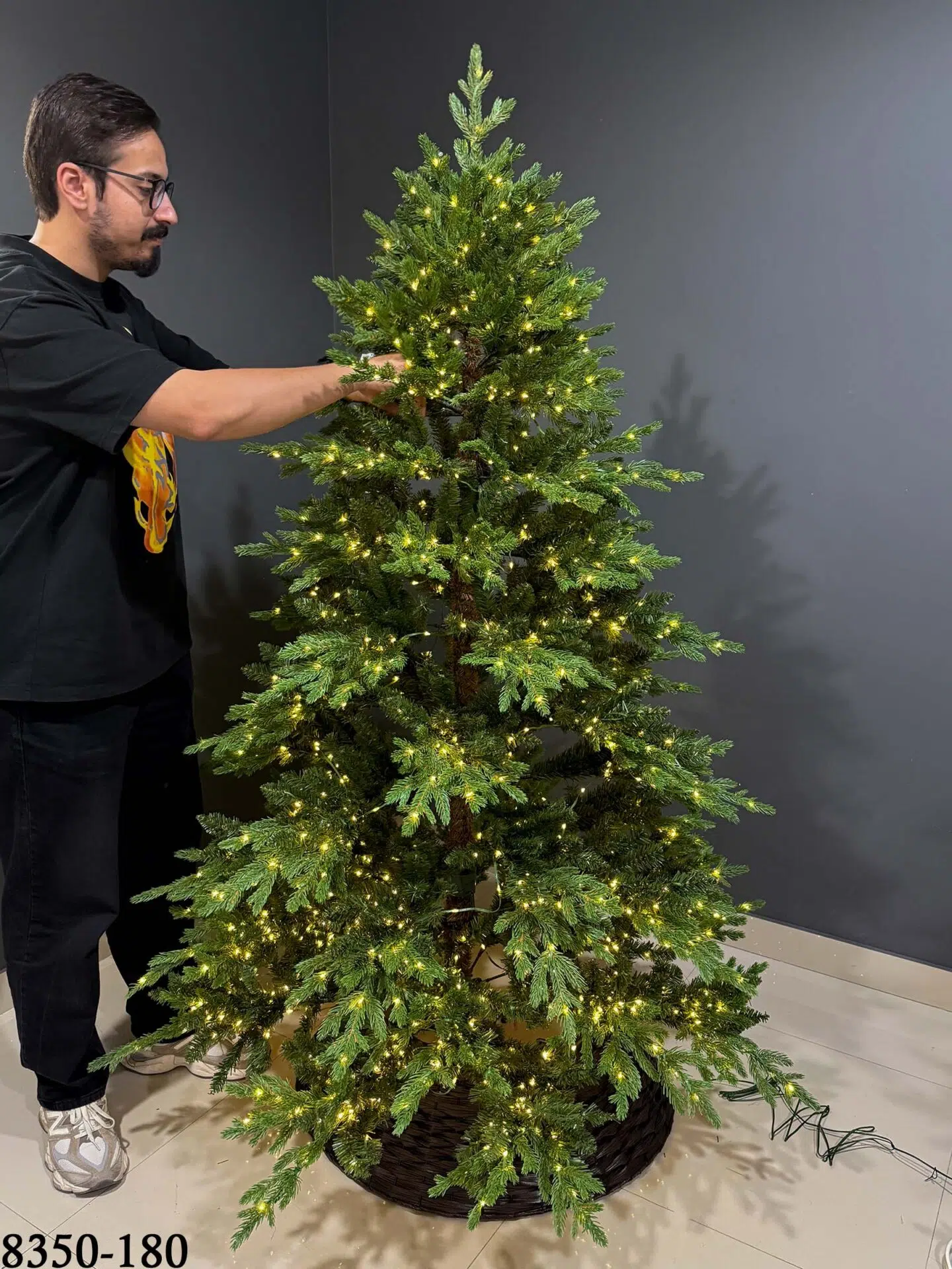 Illuminate Your Holidays with the Premium Pre-Lit Christmas Tree